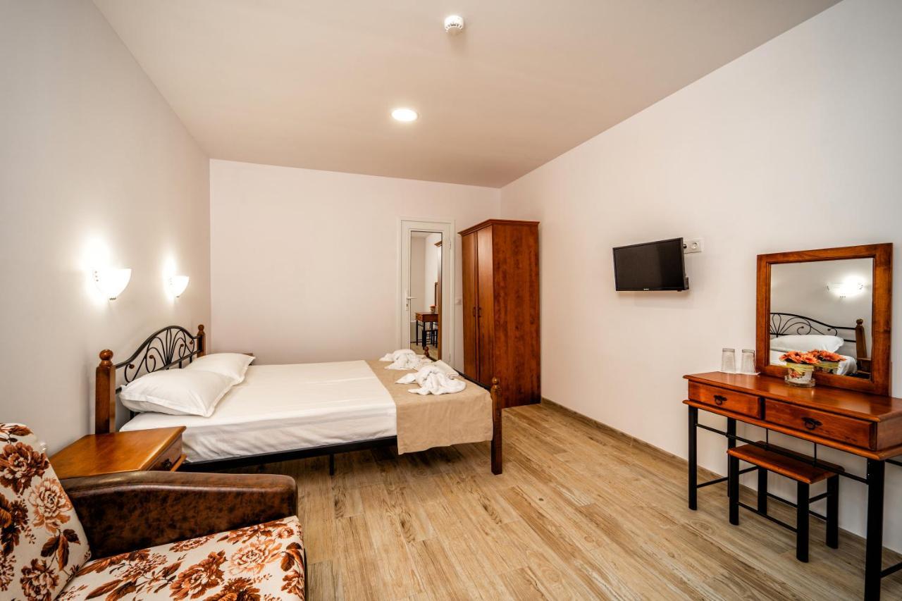 Villa Marieta Guesthouse บัลชิค ภายนอก รูปภาพ